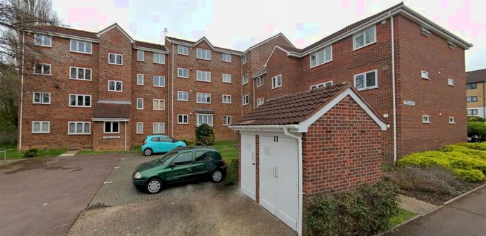 1 Bedroom Flat To Rent In Percy Gardens, KT4