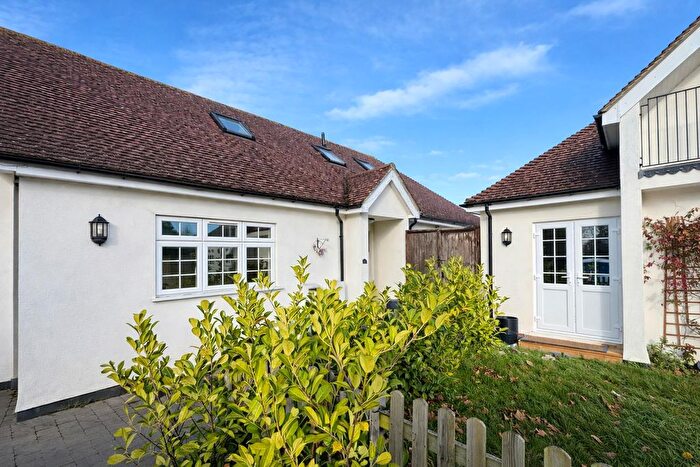 4 Bedroom Detached Bungalow To Rent In Covey Road, Worcester Park, KT4