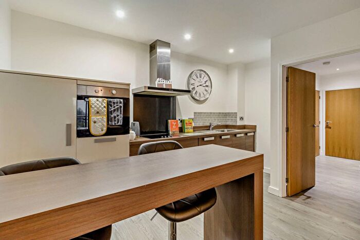 2 Bedroom Flat For Sale In Rectory Court, Armthorpe, DN3