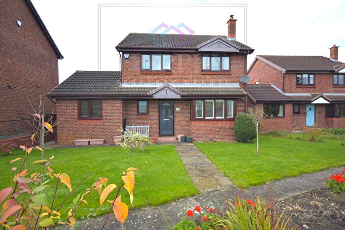 Detached House For Sale In Dale Court, Pontefract, West Yorkshire, WF8