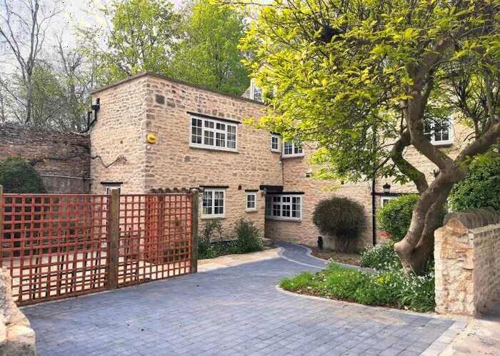 3 Bedroom Cottage To Rent In Manor Road Woodstock, OX20