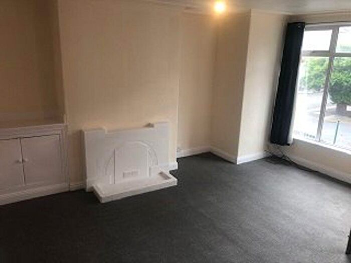 3 Bedroom House To Rent In Rawson Terrace, Holbeck, LS11