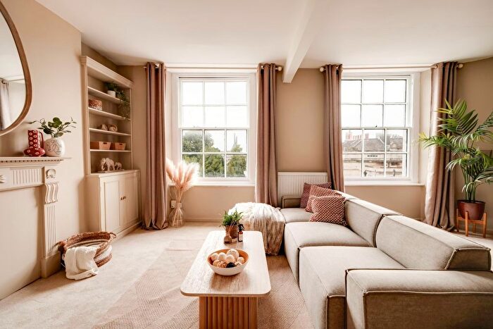 3 Bedroom Flat For Sale In Clifton Park Road, Clifton, Bristol, BS8