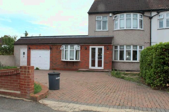 4 Bedroom Semi-Detached House To Rent In Dawes Avenue, Hornchurch, Essex, RM12