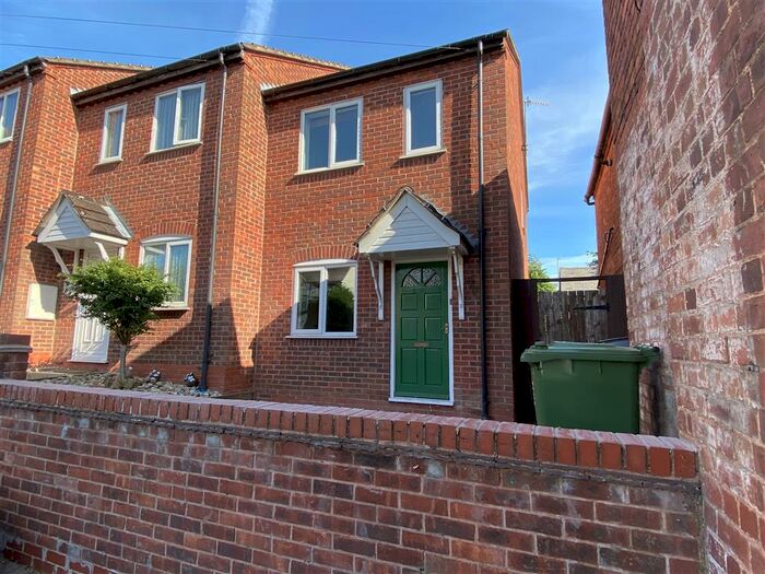 2 Bedroom House To Rent In Leswell Lane, Kidderminster, DY10