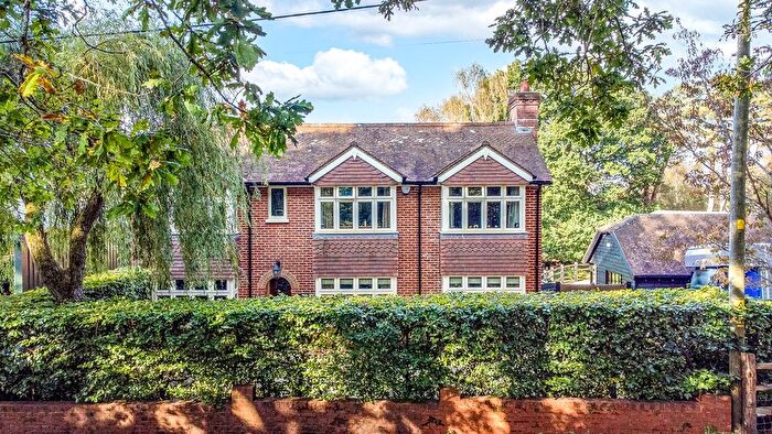 4 Bedroom Detached House For Sale In Burley Road, Bransgore, Christchurch, BH23