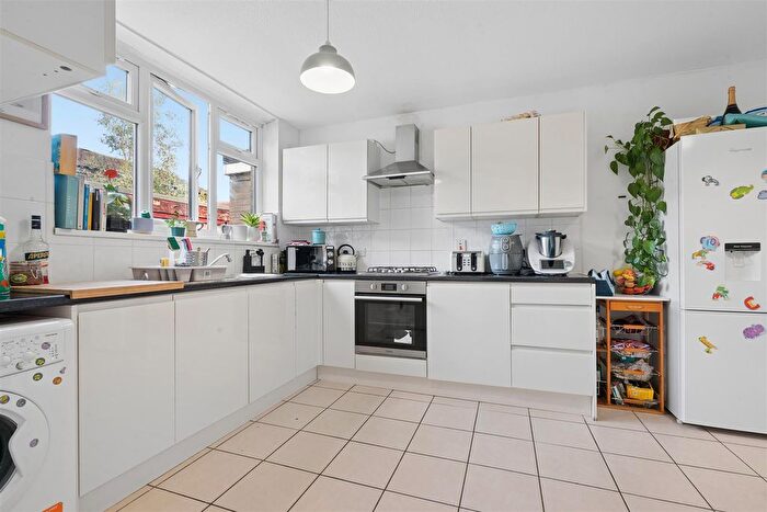 3 Bedroom Terraced House To Rent In Foss Road, Tooting, SW17
