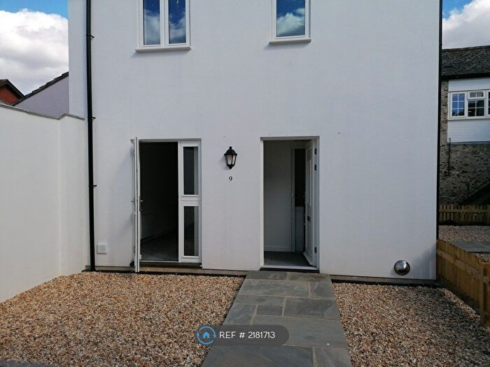 2 Bedroom End Of Terrace House To Rent In Central Place, Honiton, EX14