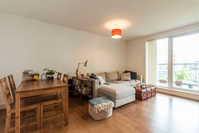 2 Bedroom Flat For Sale In Usk Way, Newport, NP20