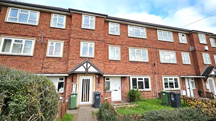 1 Bedroom Flat To Rent In Essex Close, Worcester, WR2