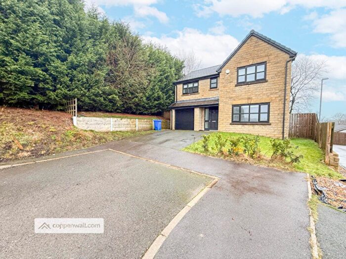 4 Bedroom Detached House For Sale In Oaklands Drive, Rawtenstall, Rossendale, BB4