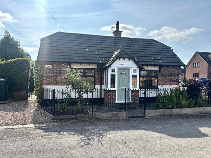 2 Bedroom Semi-Detached Bungalow To Rent In West End, Barton In The Beans, Nuneaton, CV13