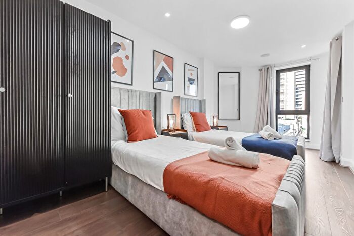 1 Bedroom Flat To Rent In Cuba Street, London, E14