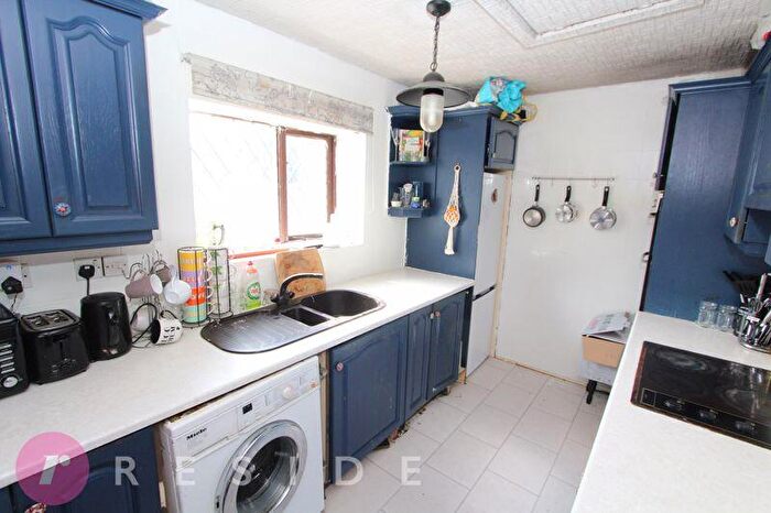 2 Bedroom Apartment For Sale In Wardle Fold, Wardle, Rochdale, OL12