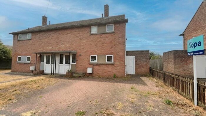 2 Bedroom Semi-Detached House For Sale In Gayle Road, Tattershall, LN4