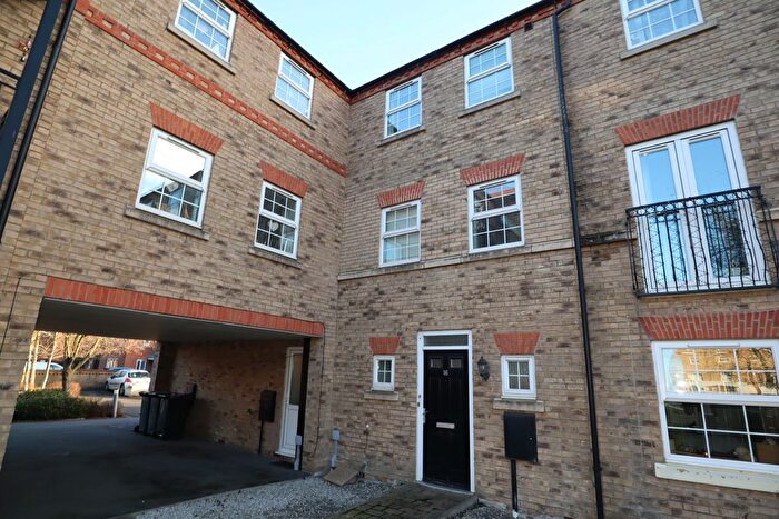 2 Bedroom Town House To Rent In Warren Lane, Witham St Hughs, LN6
