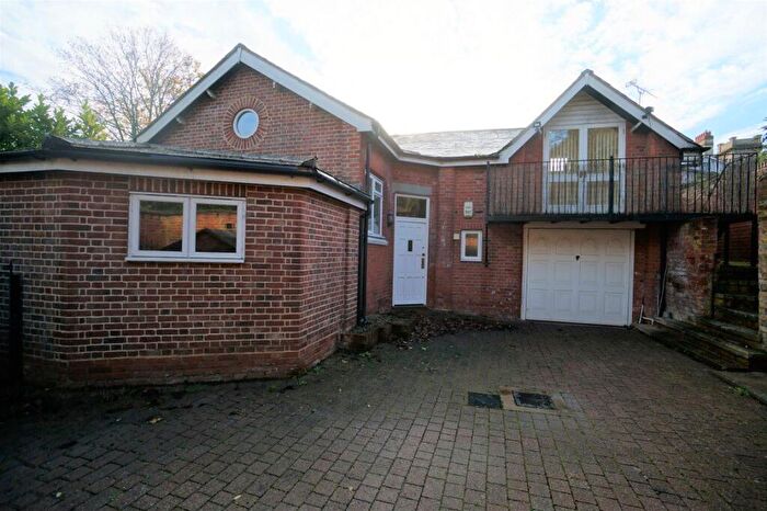 3 Bedroom Detached House To Rent In Christchurch Park, IP1