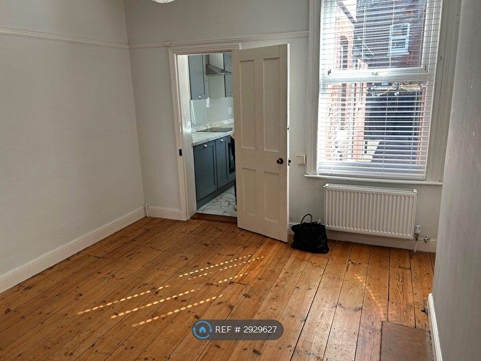 3 Bedroom Terraced House To Rent In Henley Road, Norwich, NR2
