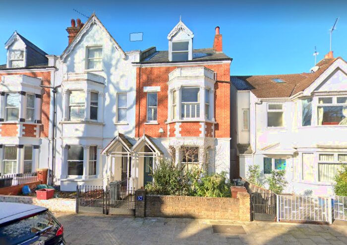 5 Bedroom Semi-Detached House To Rent In Thorney Hedge Road, London W4