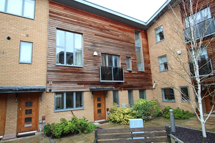 3 Bedroom Property To Rent In Queen Ediths Way, Cambridge, CB1