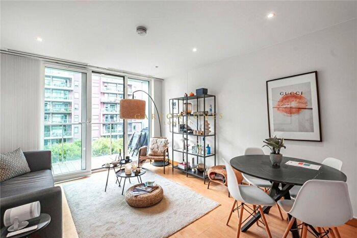 2 Bedroom Apartment To Rent In Oswald Building, Queenstown Road, London, SW11
