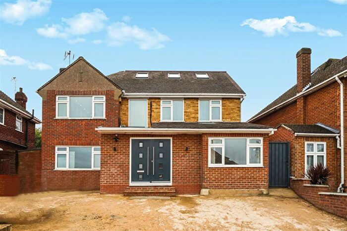 5 Bedroom Detached House For Sale In Kenelm Close, Harrow, HA1