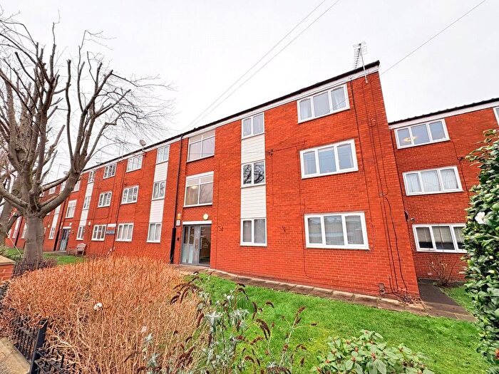 1 Bedroom Flat To Rent In Pitville Grove, Mossley Hill, Liverpool, Merseyside, L18