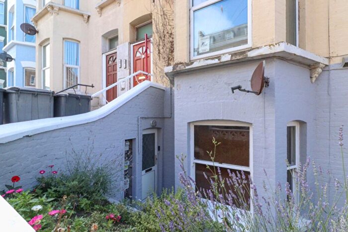 2 Bedroom Flat For Sale In Sweyn Road, Cliftonville, Margate, Kent, CT9