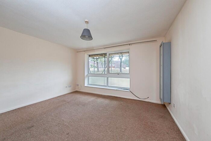 1 Bedroom Apartment For Sale In Albany Court, Stantonbury, Milton Keynes, MK14