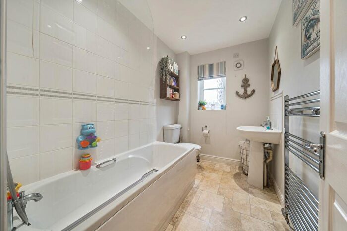 3 Bedroom Semi-Detached House For Sale In Woodruff Road, Thetford, IP24