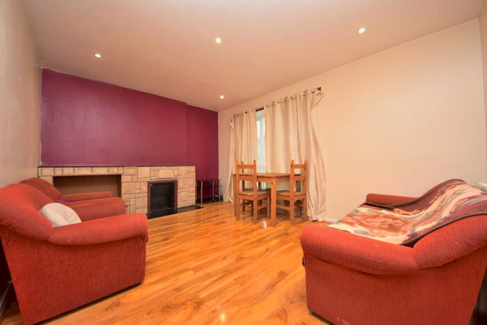 3 Bedroom Semi-Detached House To Rent In The Close, Oaks Lane, Newbury Park, IG2