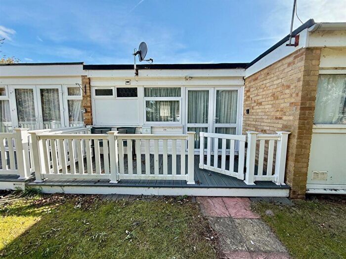 2 Bedroom Chalet For Sale In Beach Road, Hemsby, NR29
