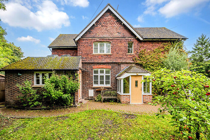 2 Bedroom Semi-Detached House To Rent In Barrow Green Road, RH8