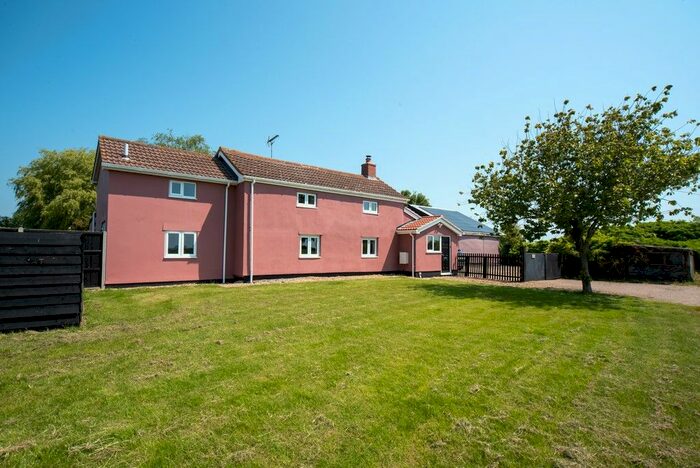 4 Bedroom Detached House For Sale In Rowell Lane, Bacton, Stowmarket, IP14