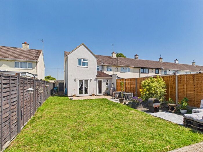 3 Bedroom End Terrace House For Sale In Sandyleaze, Longlevens, Gloucester, GL2