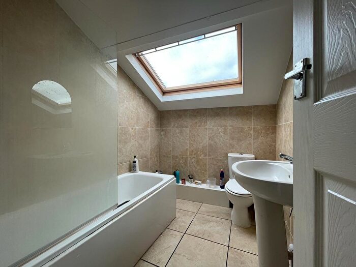 4 Bedroom Terraced House To Rent In Moor Street, - Bed, LN1