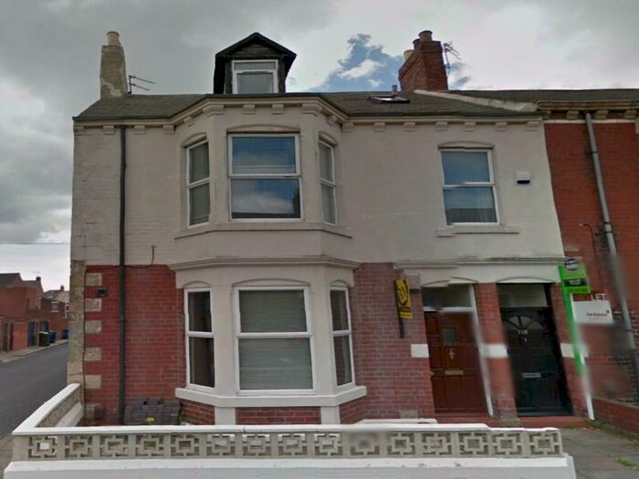4 Bedroom End Of Terrace House To Rent In Trewhitt Road, Heaton, Newcastle, Tyne And Wear, NE6