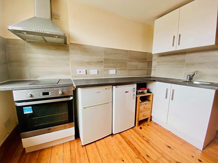 Studio To Rent In Holloway Road, Archway, N19