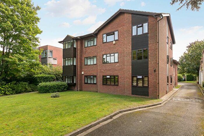 1 Bedroom Flat To Rent In Pampisford Road, South Croydon, CR2