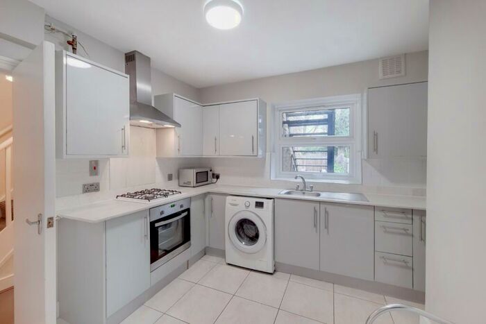 1 Bedroom Ground Maisonette To Rent In Casella Road, London, Greater London, SE14