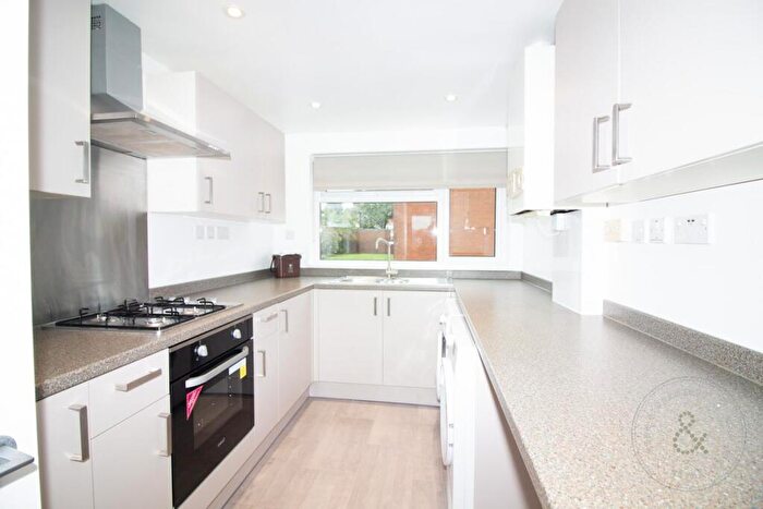 2 Bedroom Flat To Rent In Retford Court, Whitchurch, Cardiff, CF14