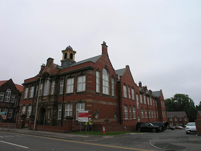 1 Bedroom Flat To Rent In Crocketts Lane, B66