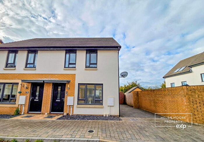 2 Bedroom Semi-Detached House For Sale In Spindle Crescent, Plympton, PL7