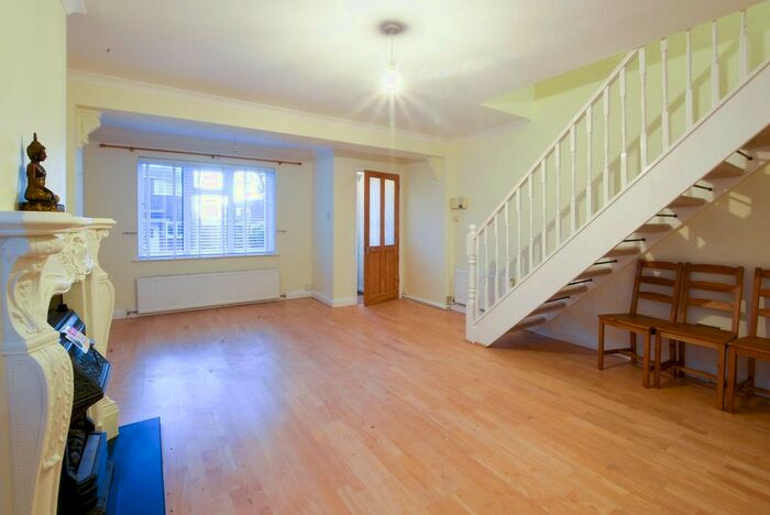 2 Bedroom End Of Terrace House To Rent In Wheeldale, Wigston, Leicester, LE18