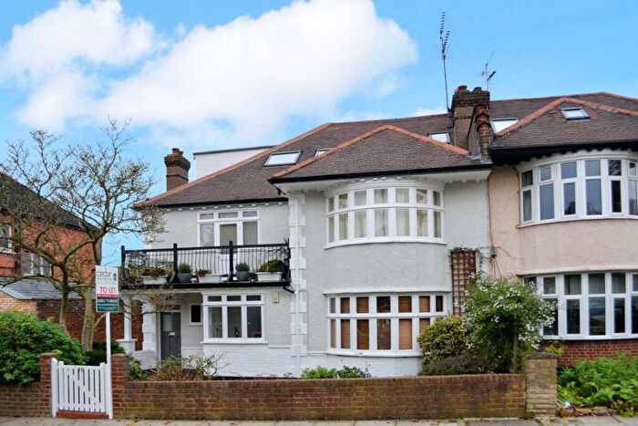 1 Bedroom Flat For Sale In Minster Road, West Hampstead, NW2