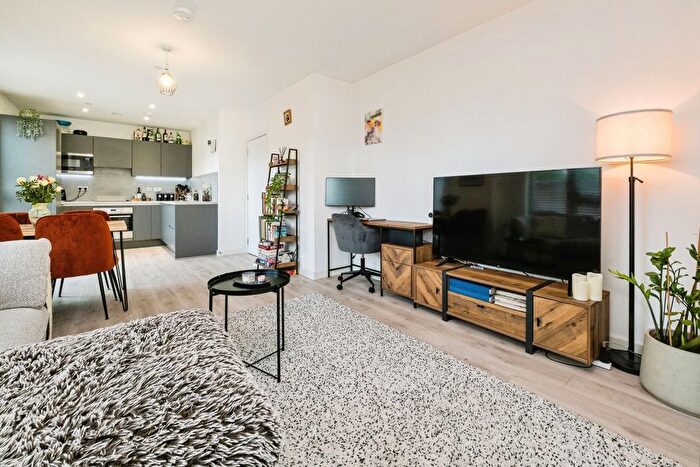 1 Bedroom Flat For Sale In Ironworks Way, London, London, E13
