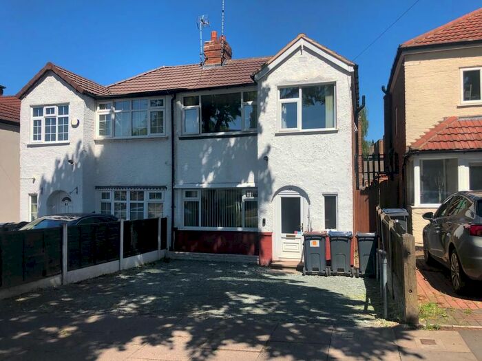 3 Bedroom Semi-Detached House To Rent In Goodway Road, Kingstanding, B44