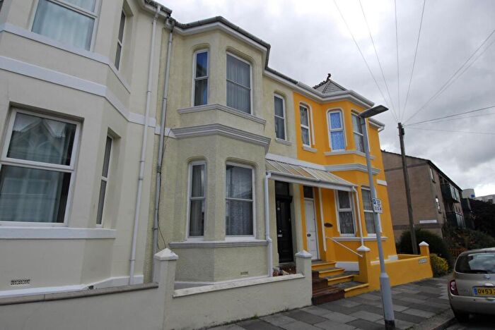 4 Bedroom House To Rent In Eton Place, Plymouth, PL1