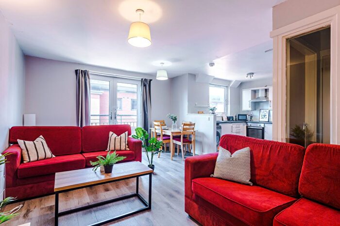 2 Bedroom Property To Rent In Flat, Mayfair Court, Manchester, M14