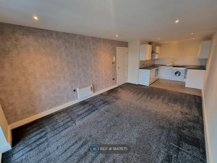 2 Bedroom Flat To Rent In King Edward Street, Normanton, WF6